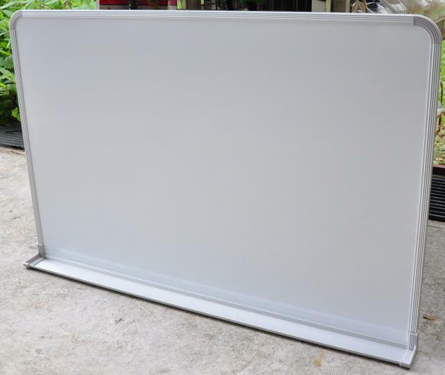 white board 2ft x 3ft